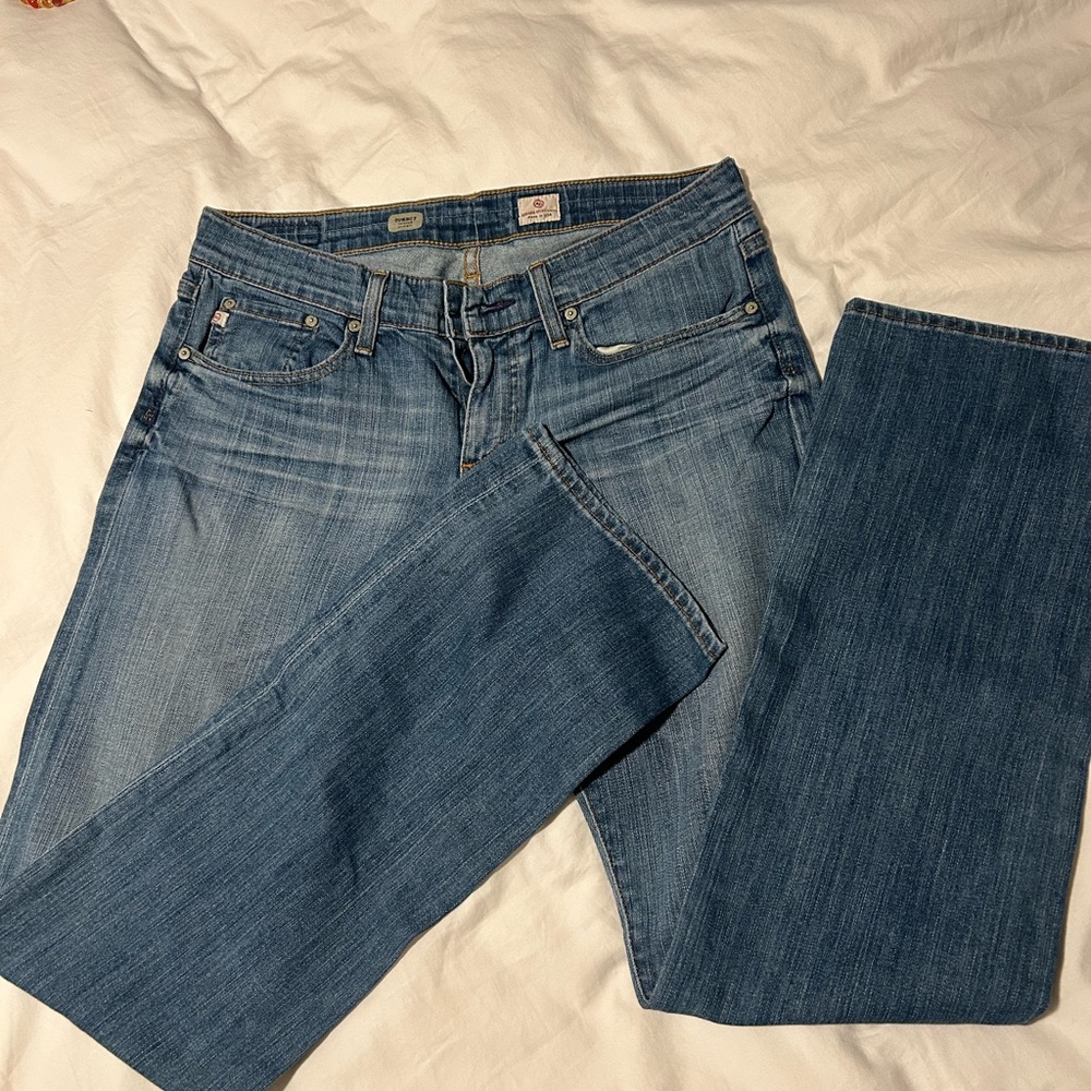 AG women’s straight leg jeans- size 29